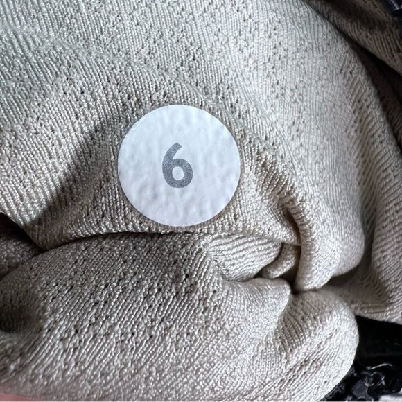 Lululemon Forme Jacket Size 6 - Picture 14 of 15